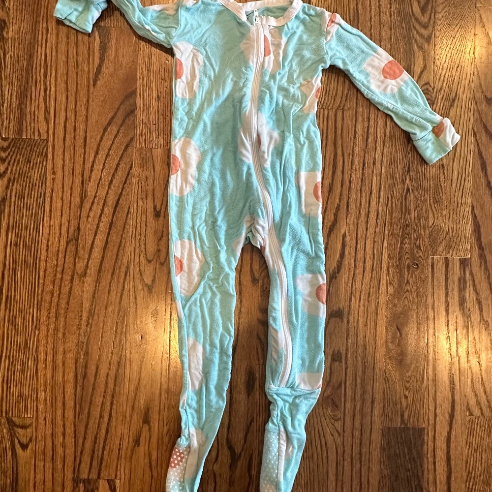 Kickee Pants Footie Pajamas Eggs 12-18 Months